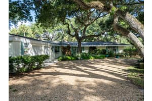 1501 Club Dr, Vero Beach, FL 32963, Sold 09/30/19