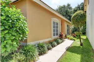 7781 Colony Lake Dr, Boynton Beach, FL 33436, Sold 12/30/19