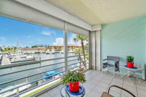 29 Yacht Club Dr, North Palm Beach, FL 33408, Sold 11/01/19