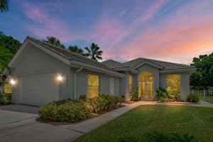 7686 SE Fiddlewood Ln, Hobe Sound, FL 33455, Sold 10/15/19