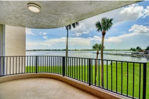 8200 Lakeshore Dr, Hypoluxo, FL 33462, Sold 09/13/19
