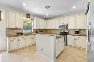10730 Willow Oak Ct, Wellington, FL 33414, Sold 02/13/20