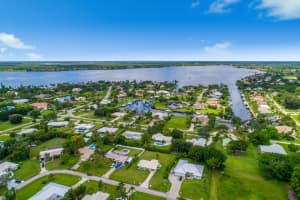 2496 NW South Manor Ave, Stuart, FL 34994, Sold 10/04/19