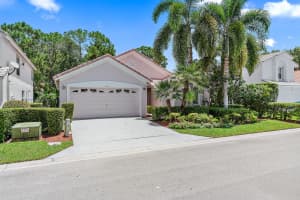 404 Woodview Cir, Palm Beach Gardens, FL 33418, Sold 10/21/19