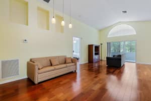 404 Woodview Cir, Palm Beach Gardens, FL 33418, Sold 10/21/19