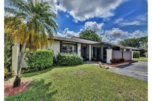 85 Conaskonk Cir, Royal Palm Beach, FL 33411, Sold 10/30/19