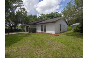 1005 36th Ct, Vero Beach, FL 32960, Sold 09/27/19