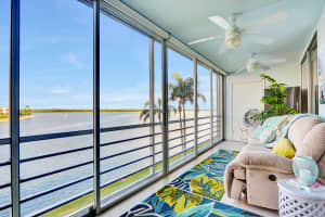 44 Yacht Club Dr, North Palm Beach, FL 33408, Sold 02/17/20