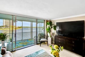 44 Yacht Club Dr, North Palm Beach, FL 33408, Sold 02/17/20