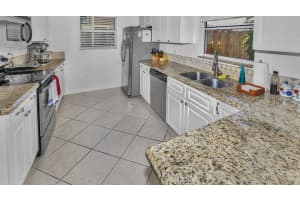 121 Maplecrest Cir, Jupiter, FL 33458, Sold 10/07/19