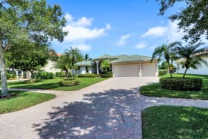4738 SW Long Bay Dr, Palm City, FL 34990, Sold 10/01/19