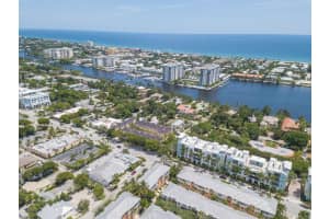 319 E Mallory Cir, Delray Beach, FL 33483, Sold 04/06/20