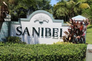 7925 Sanibel Dr, Tamarac, FL 33321, Sold 10/23/19
