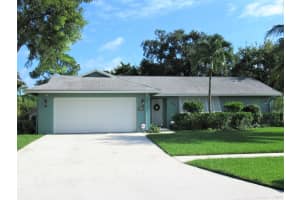 106 Parkwood Dr, Royal Palm Beach, FL 33411, Sold 10/15/19