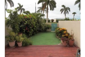 355 S Ocean Dr, Fort Pierce, FL 34949, Sold 08/27/20