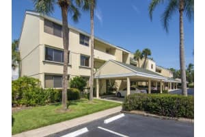 MLS# R10556297, Vero Beach, Florida 32960