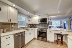 1 Harbourside Dr, Delray Beach, FL 33483, Sold 11/22/19