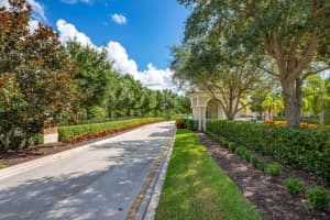 571 SW Glen Crest Way, Stuart, FL 34997, Sold 03/06/20