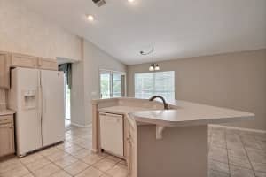 4910 48th Pl, Vero Beach, FL 32967, Sold 11/01/19