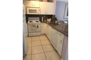 916 Summit Lake Dr, West Palm Beach, FL 33406, Sold 10/08/19