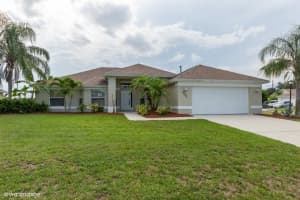 880 Sarina Terrace SW, Vero Beach, FL 32968, Sold 11/07/19