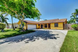 5357 Sandhurst Cir N, Lake Worth, FL 33463, Sold 02/04/20