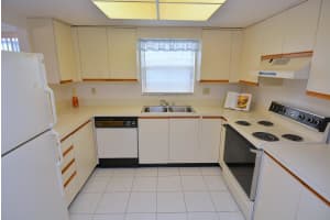 420 SW South River Dr, Stuart, FL 34997, Sold 10/17/19