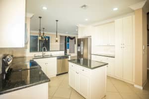 127 E Prive Cir, Delray Beach, FL 33445, Sold 07/09/20