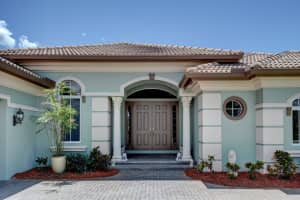 523 SW Squire Johns Ln, Palm City, FL 34990, Sold 12/03/19