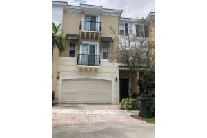673 NW 38th Cir, Boca Raton, FL 33431, Sold 01/04/21