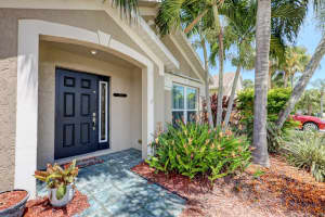 721 NW Waterlily Pl, Jensen Beach, FL 34957, Sold 09/26/19