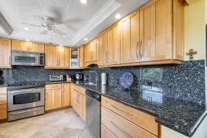 2424 N Federal Hwy, Boynton Beach, FL 33435, Sold 03/06/20