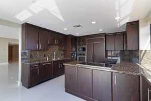 200 E Palmetto Park Rd APT 2, Boca Raton, FL 33432, Sold 01/31/20
