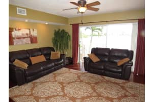 3275 NW 44th St, Oakland Park, FL 33309, Sold 01/02/20