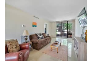 8433 Forest Hills Dr, Coral Springs, FL 33065, Sold 10/08/19