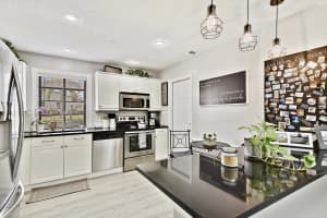 23 Ridge Pointe Dr, Boynton Beach, FL 33435, Sold 11/15/19