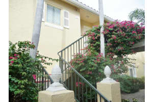 1130 Lake Shore Dr, Lake Park, FL 33403, Sold 07/09/20