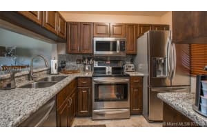 9919 Three Lakes Cir #13g, Boca Raton, FL 33428, Sold 03/24/20