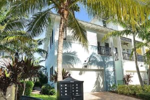 221 N Latitude Cir, Delray Beach, FL 33483, Sold 03/20/20