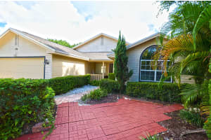 790 Fox Trail SW, Vero Beach, FL 32962, Sold 12/03/19