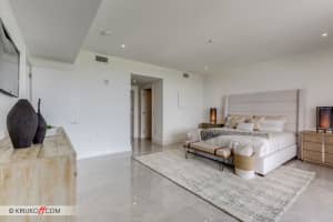 327 E Royal Palm Rd, Boca Raton, FL 33432, Sold 12/06/19