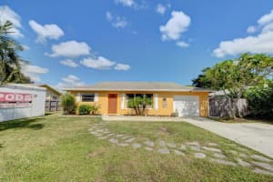 6421 SE Sherwood St, Hobe Sound, FL 33455, Sold 12/16/19
