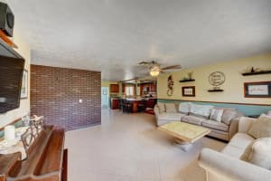 6421 SE Sherwood St, Hobe Sound, FL 33455, Sold 12/16/19