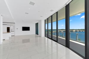1100 S Flagler Dr, West Palm Beach, FL 33401, Sold 04/29/20
