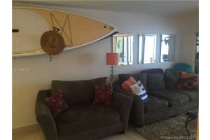 1005 The Pointe Dr, West Palm Beach, FL 33409, Sold 12/03/19