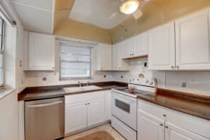 718 Whippoorwill Ln, Delray Beach, FL 33445, Sold 06/24/20