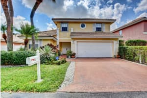 4 Valencia Dr, Boynton Beach, FL 33436, Sold 01/24/20