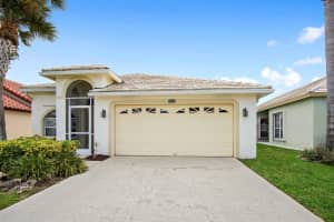 2602 Country Golf Dr, Wellington, FL 33414, Sold 05/29/20