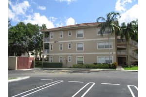 2941 Riverside Dr, Coral Springs, FL 33065, Sold 02/26/20