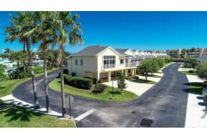 4073 NE Moon River Cir, Jensen Beach, FL 34957, Sold 11/15/19